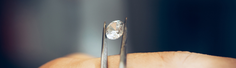 Moissanite - czy warto kupić biżuterię z moissanitem?