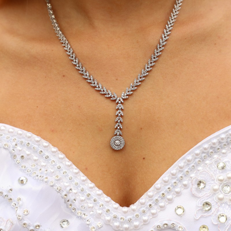 Naszyjnik srebrny z kompletu biżuterii ślubnej Lana.