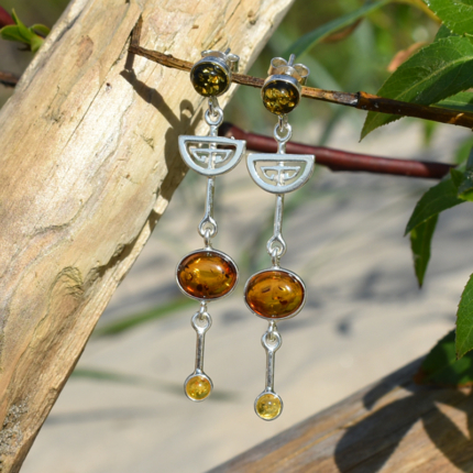 Srebrne długie kolczyki z bursztynami